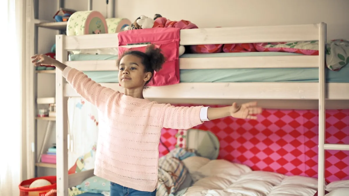 Deux enfants, une chambre : le problème n'est pas la place, c'est le décalage des couchers